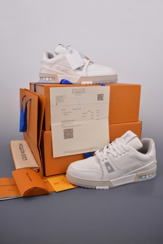 Louis Vuitton Trainer view 14