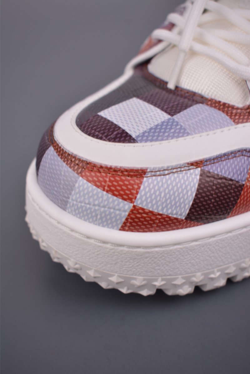 Louis Vuitton Trainer Maxi view