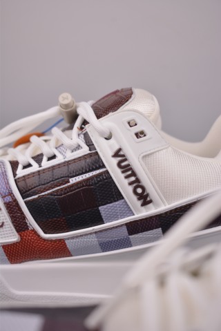 Louis Vuitton Trainer Maxi view 8