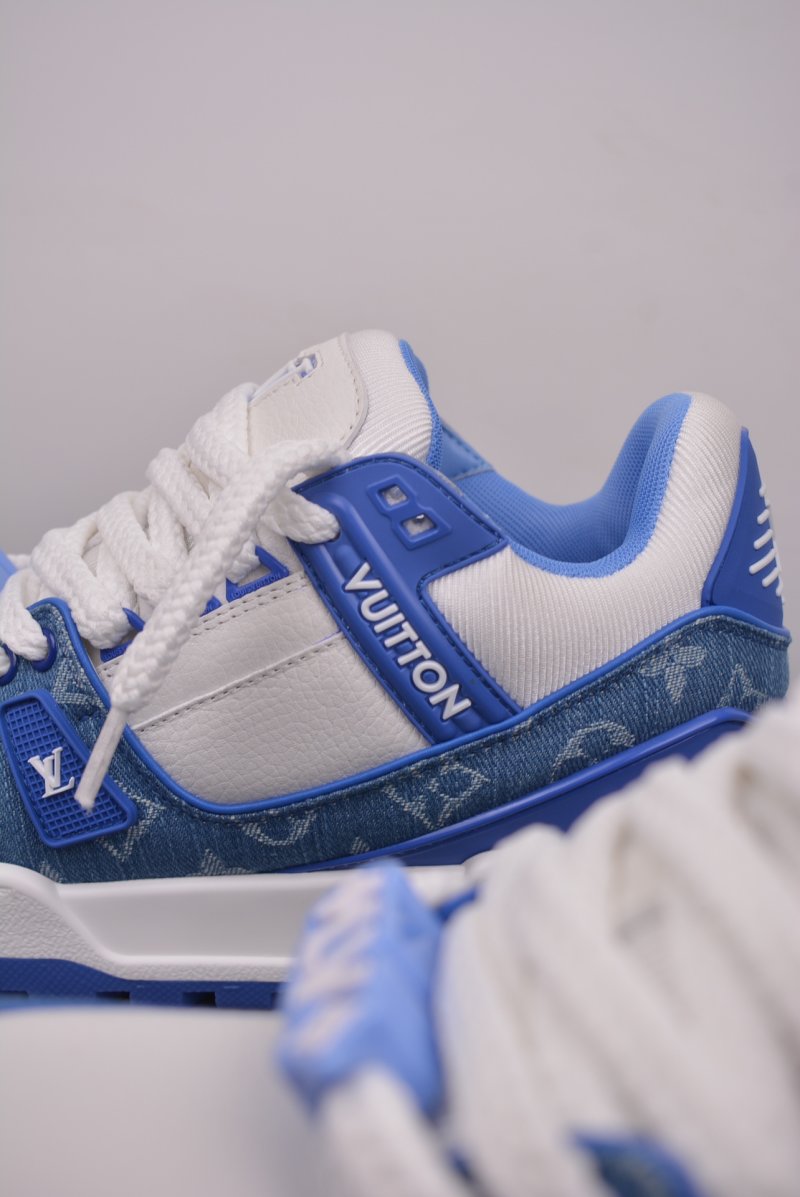 Louis Vuitton Trainer Maxi view