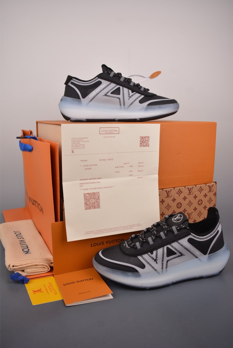 Louis Vuitton Trainer Skate Sneaker Low view
