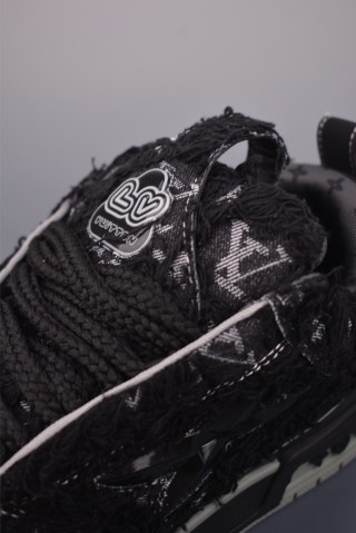Louis Vuitton Trainer Skate Sneaker Low view 27