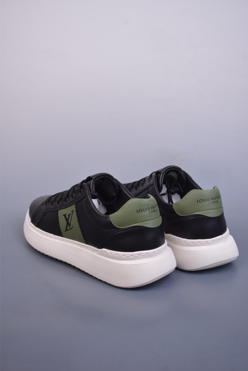 Louis Vuitton Trainer Sneaker Low 3D view