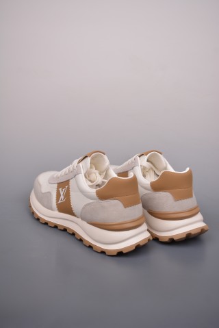 Louis Vuitton Trainer Sneaker Low 3D view 11