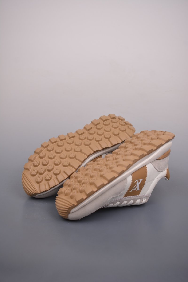 Louis Vuitton Trainer Sneaker Low 3D view