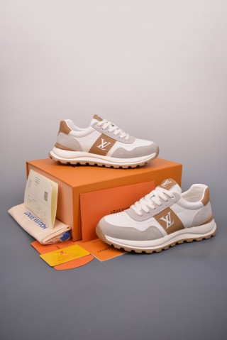 Louis Vuitton Trainer Sneaker Low 3D view 14
