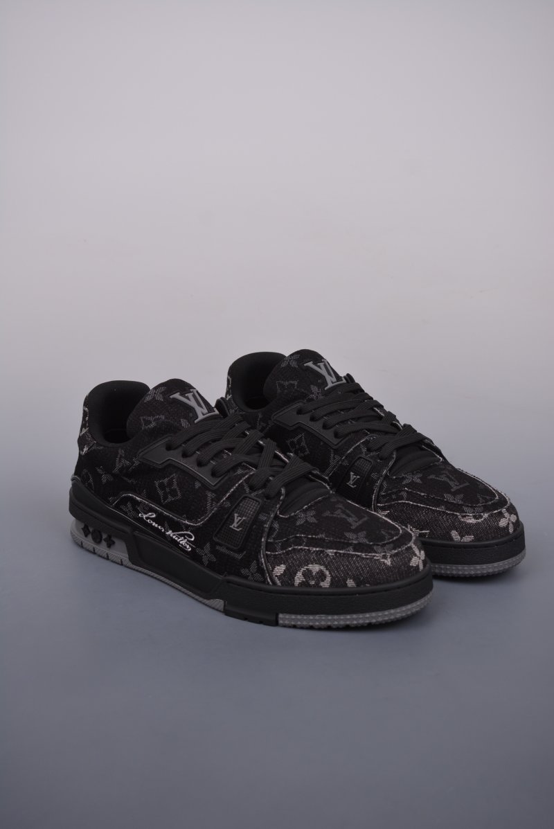 Louis Vuitton Trainer Sneaker Low LV