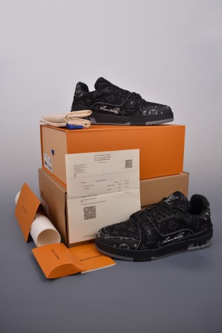 Louis Vuitton Trainer Sneaker Low LV view 5