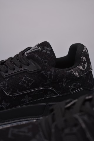 Louis Vuitton Trainer Sneaker Low LV view 8