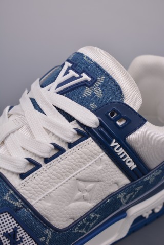 Louis Vuitton Trainer Sneaker Low LV view 16