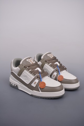 Louis Vuitton Trainer Sneaker Low LV view 19