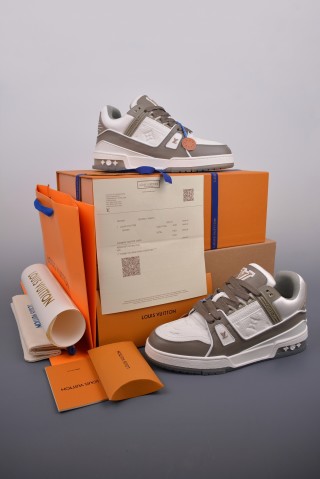 Louis Vuitton Trainer Sneaker Low LV view 23