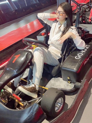 Louis Vuitton view 14