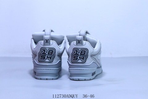 Louis Vuitton Trainer Sneaker Low view 12