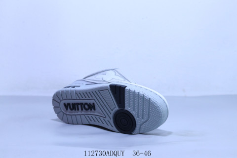 Louis Vuitton Trainer Sneaker Low view 13