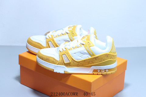 Louis Vuitton Trainer Sneaker Low view 5