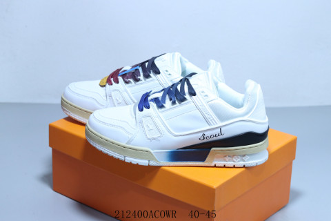 Louis Vuitton Trainer Sneaker Low view 6