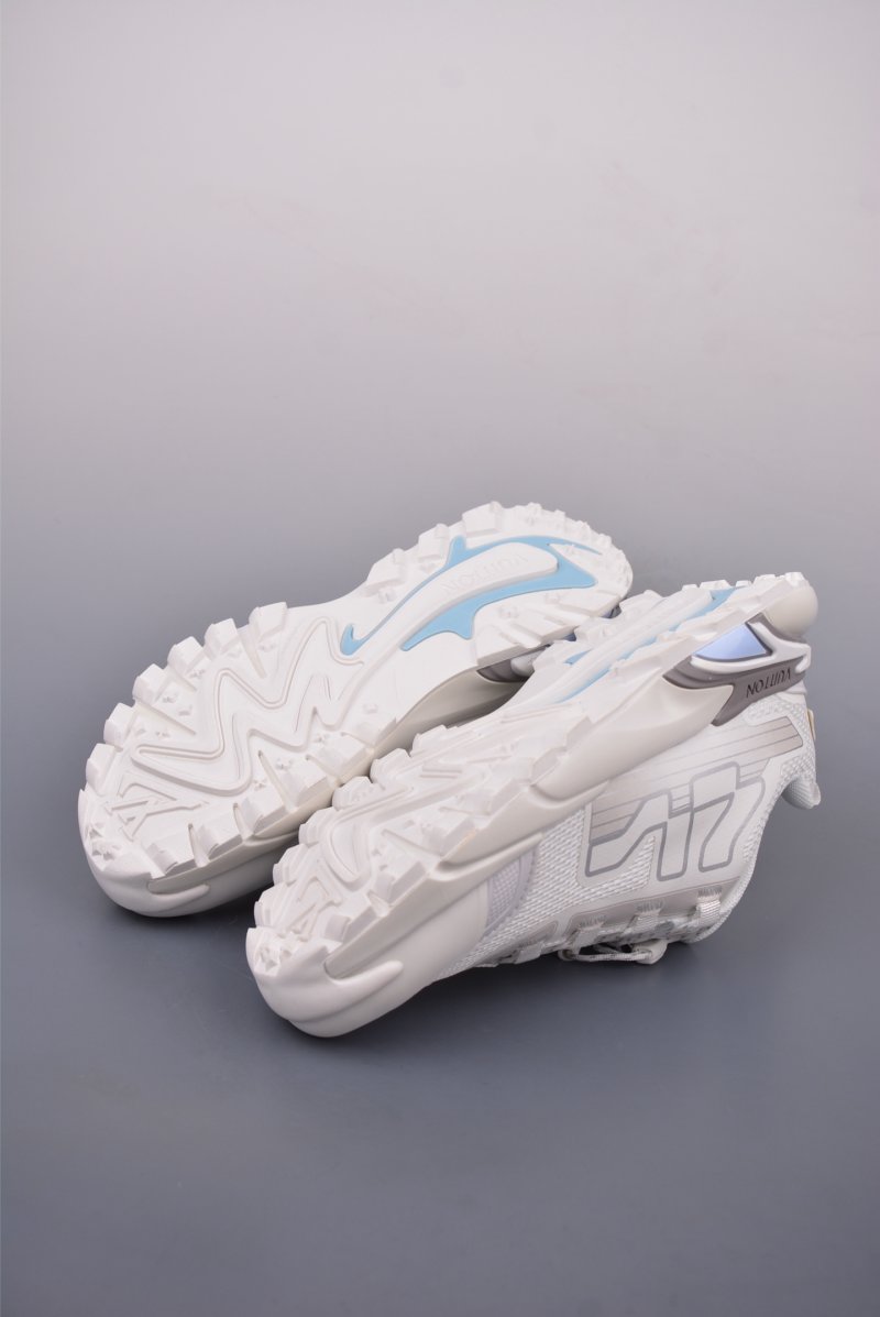 Louis Vuitton LV Runner Tactic view