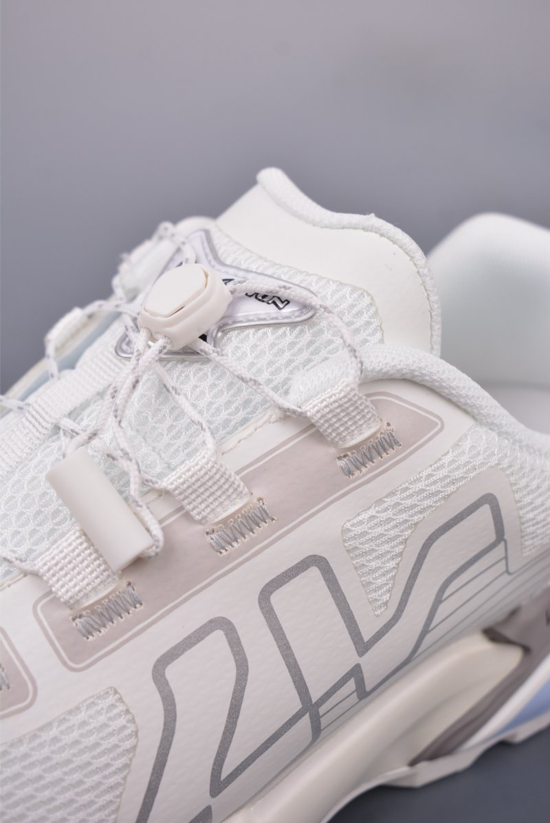 Louis Vuitton LV Runner Tactic view