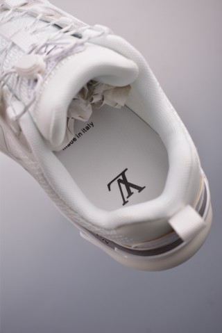 Louis Vuitton LV Runner Tactic view 9