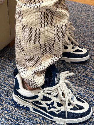 Louis Vuitton LV Trainer view 2