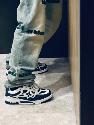 Louis Vuitton LV Trainer view 3