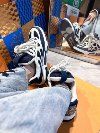 Louis Vuitton LV Trainer view 6