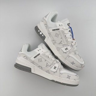 Louis Vuitton LV Trainer Sneaker Low view 3