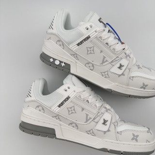 Louis Vuitton LV Trainer Sneaker Low view 6
