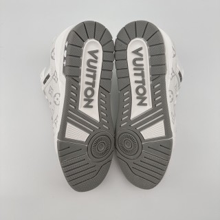 Louis Vuitton LV Trainer Sneaker Low view 8