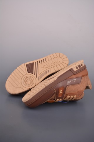 Louis Vuitton LV Trainer view 3