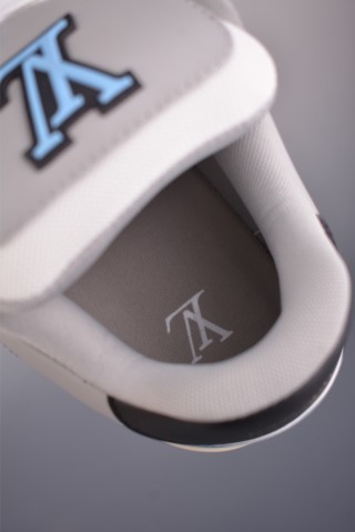 Louis Vuitton LV Trainer view 18