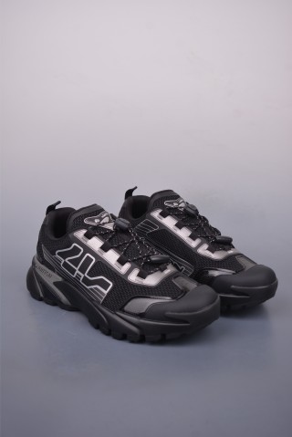Louis Vuitton Runner Tatic view 1