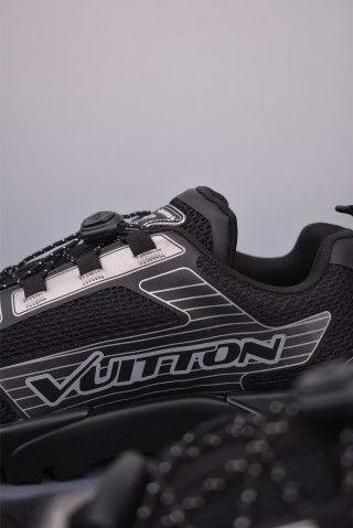 Louis Vuitton Runner Tatic view 8