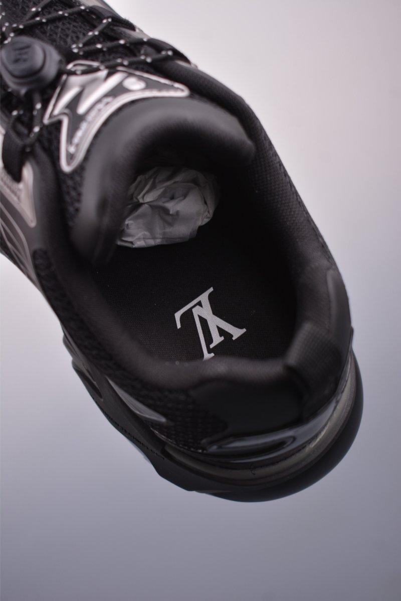 Louis Vuitton Runner Tatic view