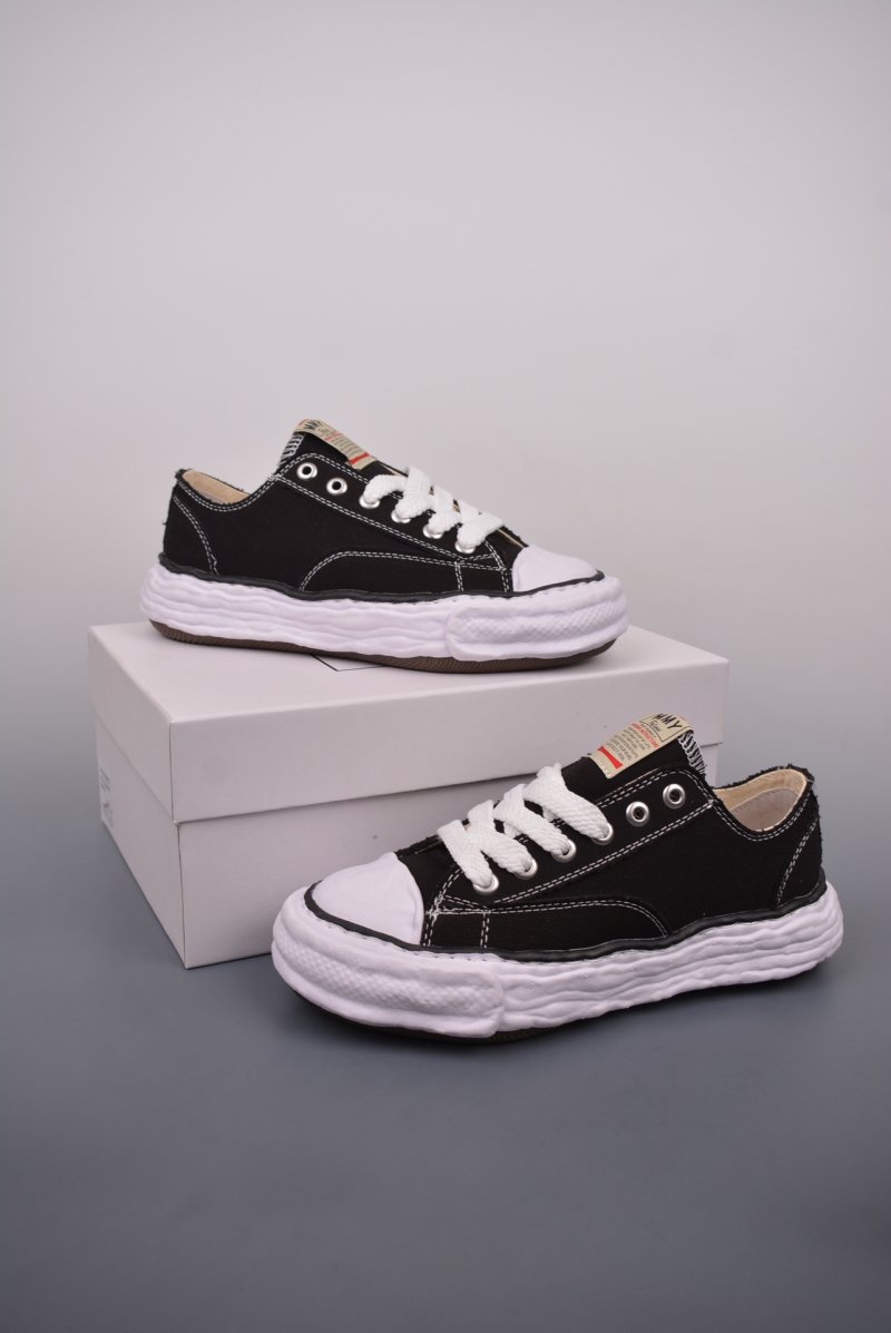 MMY Maison Mihara Yasuhiro Wayne Original Sole Low view