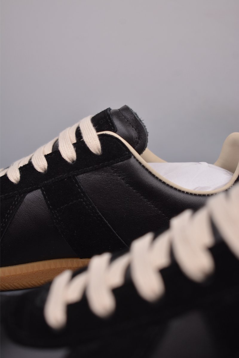 Maison Margiela Classic Replica Leather Low 'White / Red' view