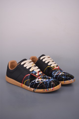 Maison Margiela Replica 'Black'