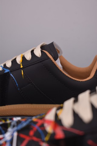 Maison Margiela Replica 'Black' view 8