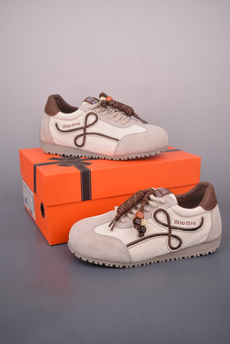 Miu Miu Sko A/S 'White / Red' view