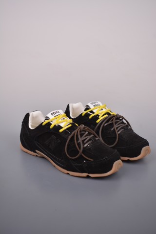 Miu Miu x New Balance 530 view 10