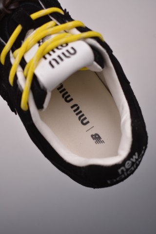 Miu Miu x New Balance 530 view 18