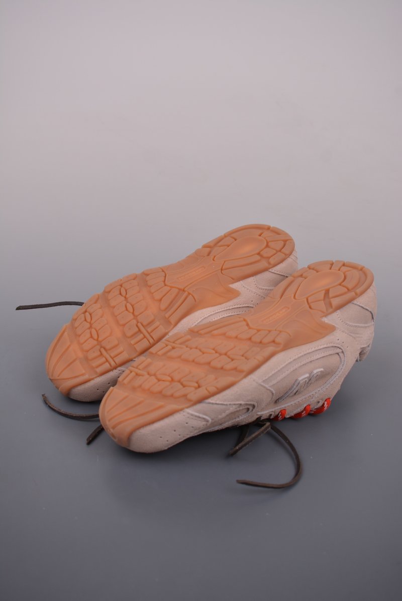 Miu Miu x New Balance 530 view