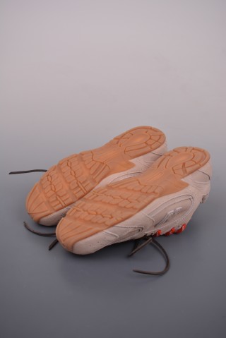 Miu Miu x New Balance 530 view 21