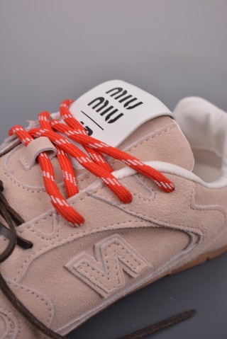 Miu Miu x New Balance 530 view 25