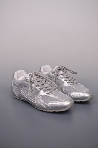 Miu Miu x New Balance 530 view 1