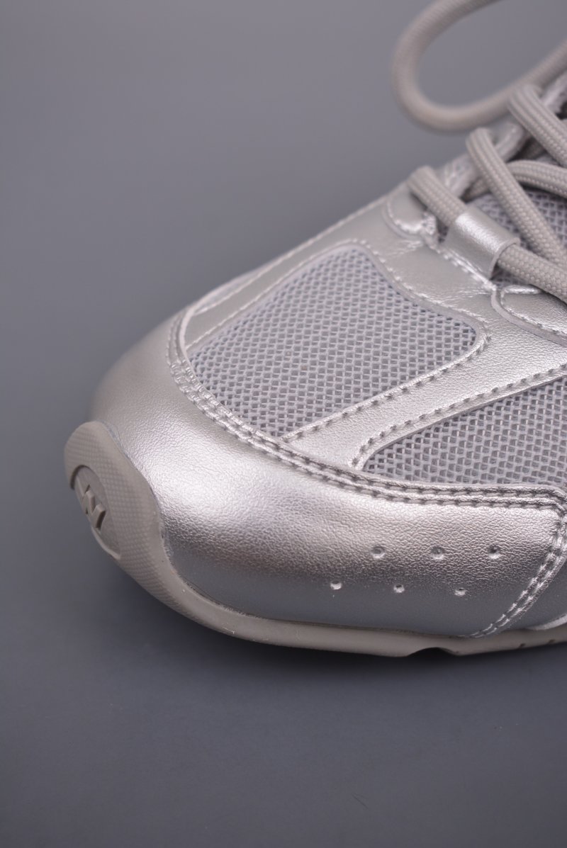 Miu Miu x New Balance 530 view