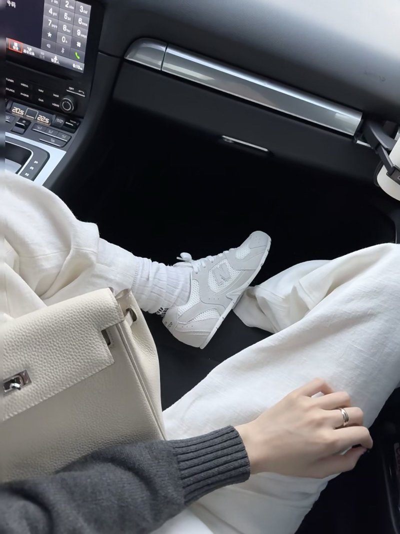 Miu Miu x New Balance 530