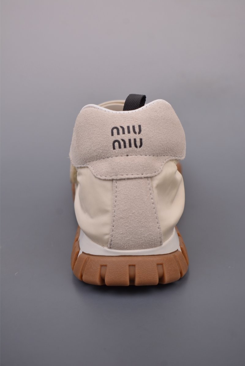 Miu Miu Tyre 'Spring / Summer' view