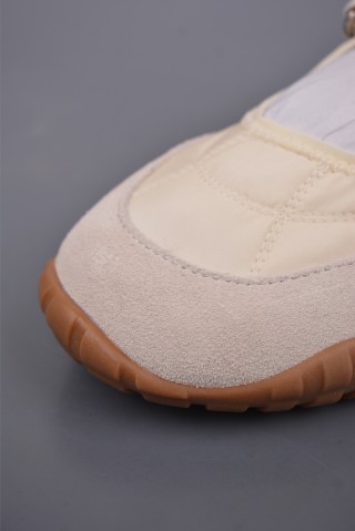 Miu Miu Tyre 'Spring / Summer' view 6